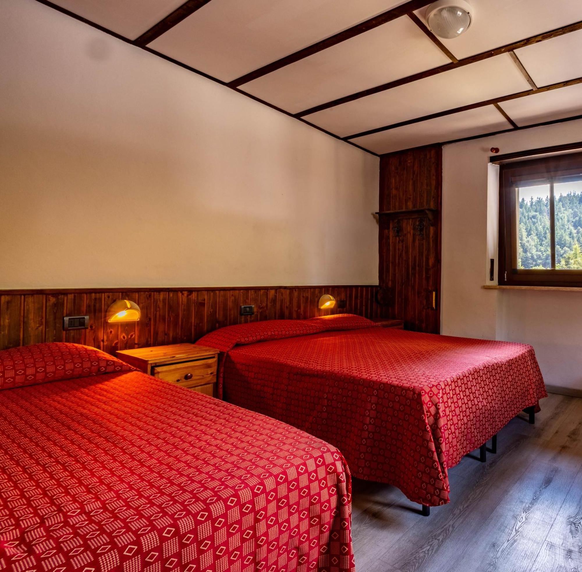 Hotel, Bar & Bistrot Saint Nicolas Gran Paradiso Bagian luar foto